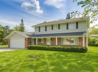 712 N Bittersweet Ln, Muncie, IN 47304