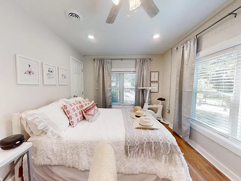 560 Sherwood Dr — Photo 37