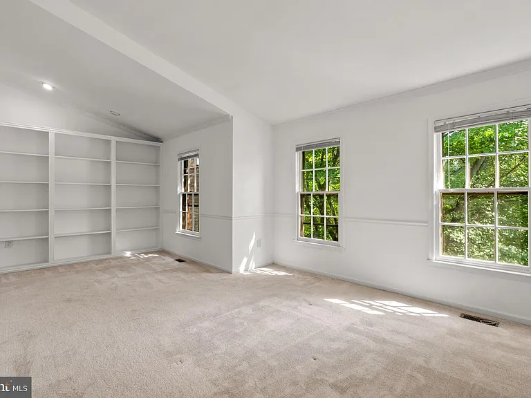 11017 Cedarwood Dr — Photo 18