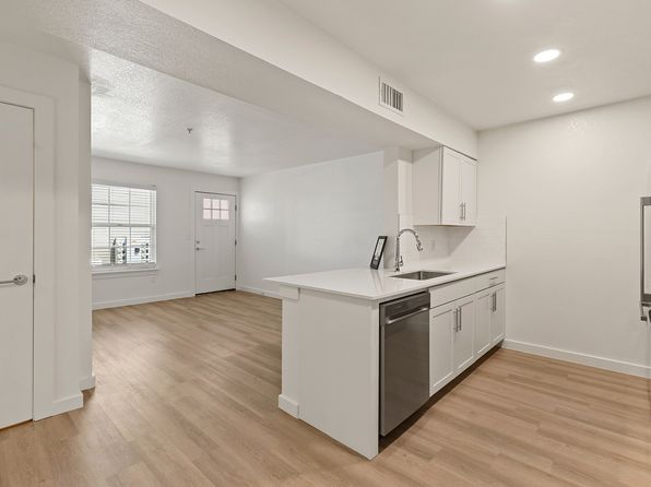 19501 N Pennsylvania Ave #4-404