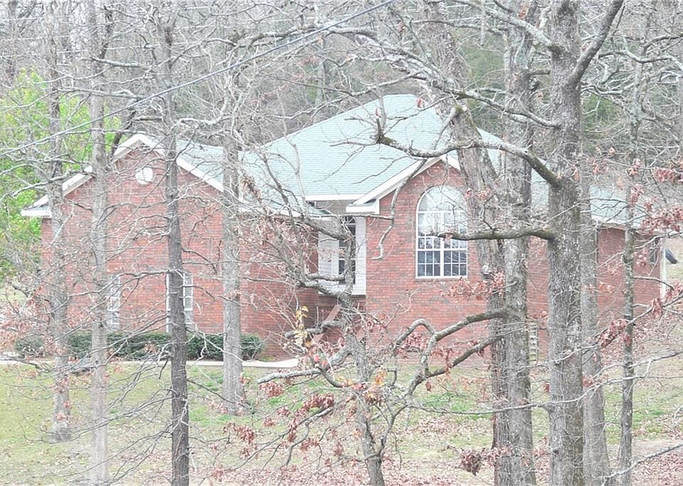 1st image of 1412 White Oak Est