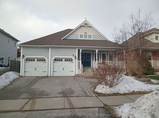 16 Corridale Ave, Whitby, ON L1M2E8
