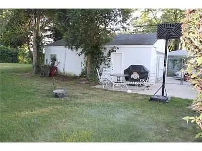 4485 Amesbury Rd photo 1