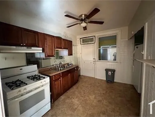 8625 S Ingleside Ave — Photo 5