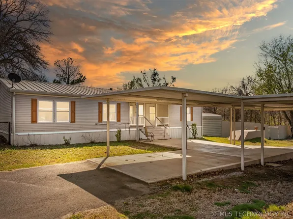 33276 E 700th Rd, Wagoner, OK 74467