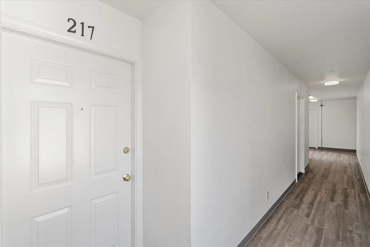 1 bed, 700 sqft, $1,850 — Photo 4