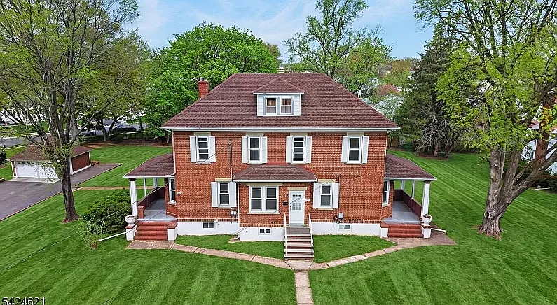 916 Old York Rd