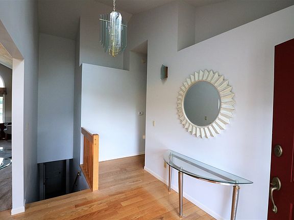 4th image of 51441 Harrington Dr