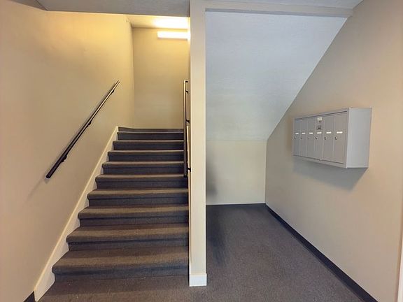 4th image of 700 N 22nd St #302