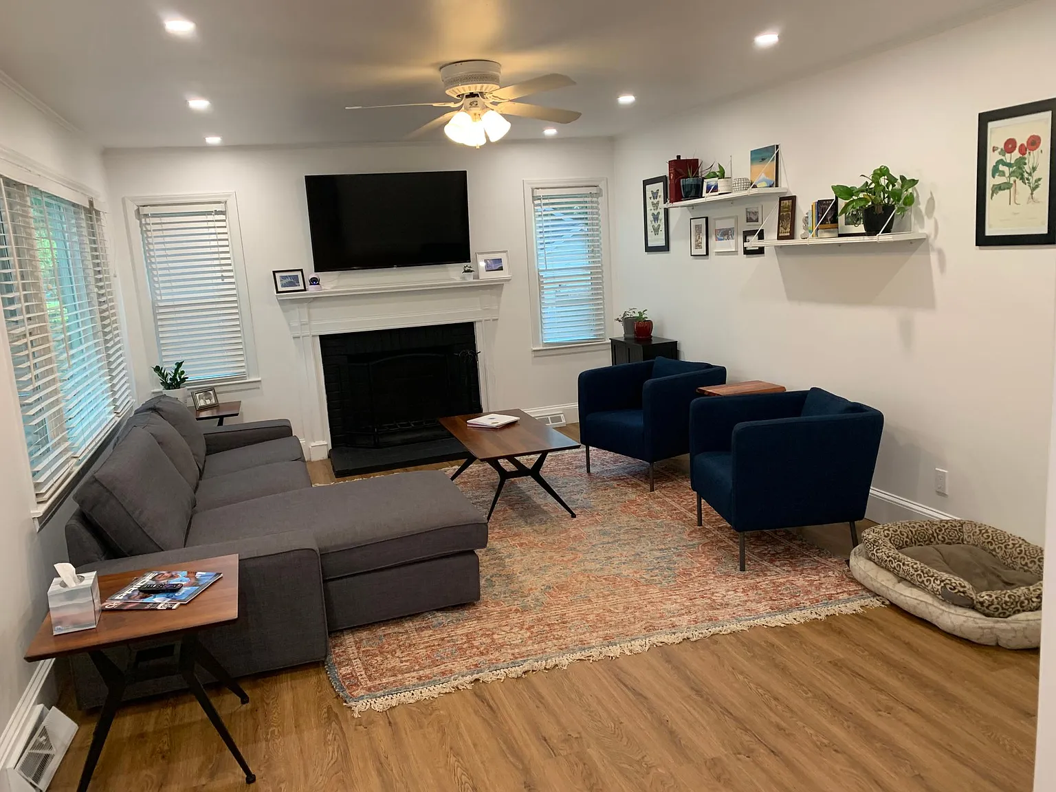 3 bed, 1590 sqft, $2,025 — Photo 2