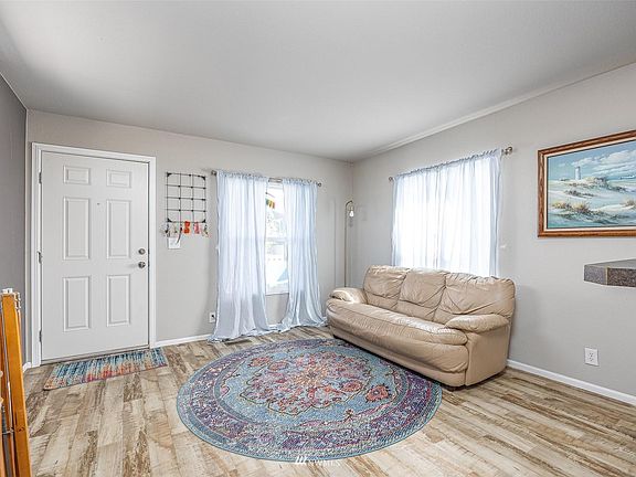 3rd image of 6707 James St
