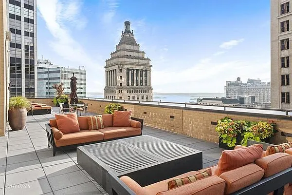 Rented by Compass | media 6