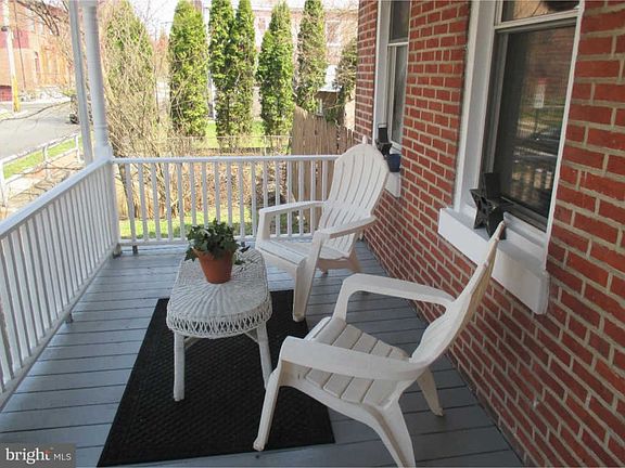 2nd image of 222 Lacey St