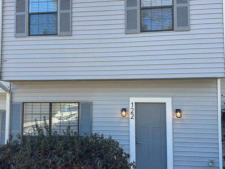 122 Le Club Dr — Photo 1