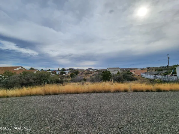 20565 E Antelope Rd, Cordes Lakes, AZ 86333
