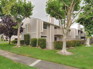750 Neptune Ln, Foster City, CA 94404