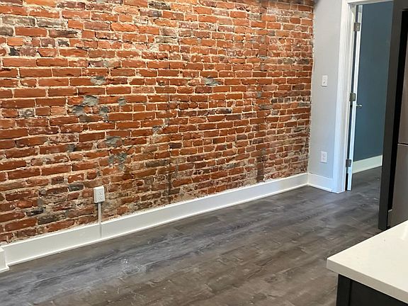 3rd image of 3218 W Diamond St Floor 3