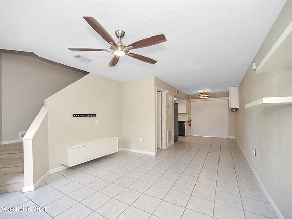 2nd image of 111 Harbor Dr