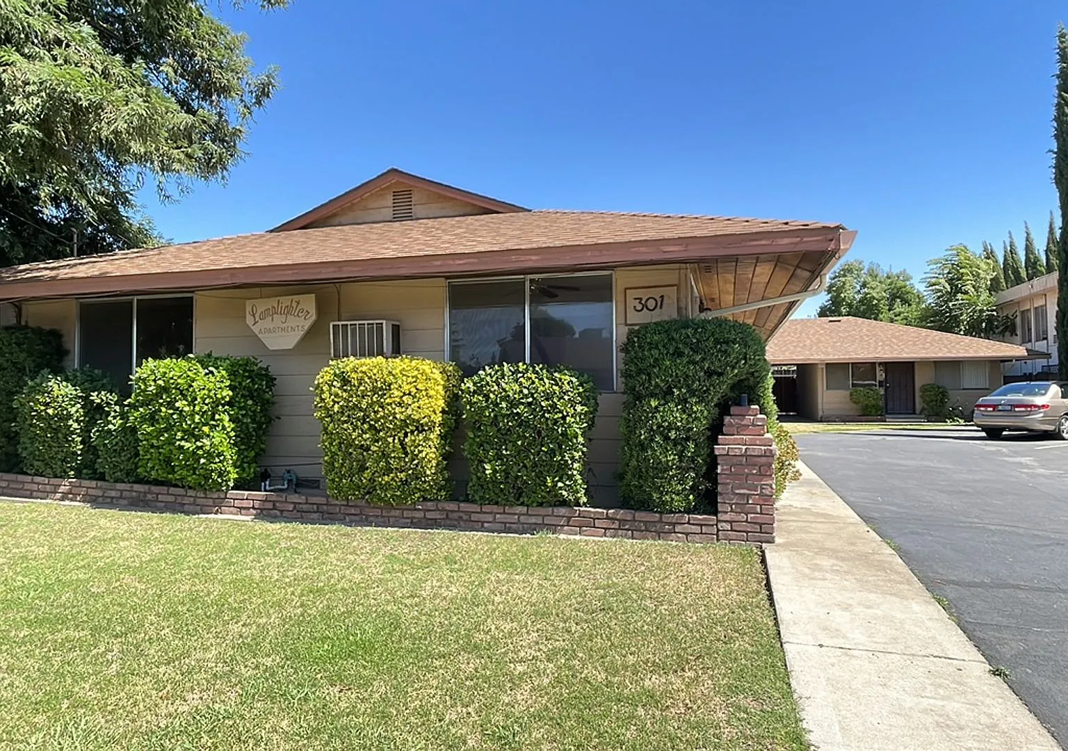1 Bedroom in Oakdale — Photo 2
