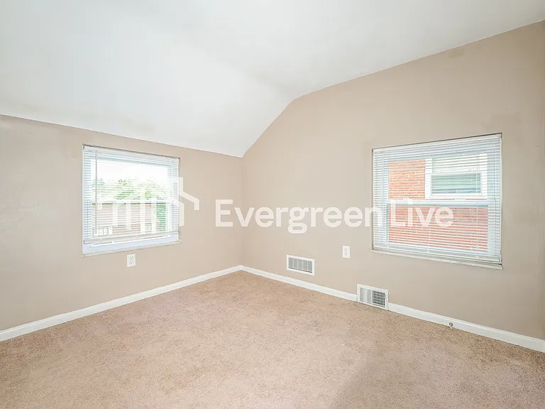 2130 Chalfant St — Photo 10