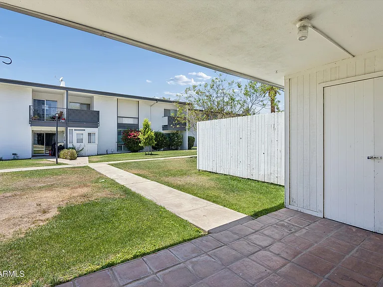 3308 E Camelback Rd — Photo 20