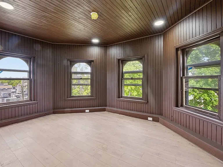 The Langhurst Mansion — Photo 21