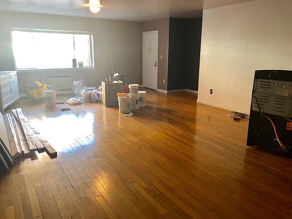 2nd image of 3349 Olinville Ave