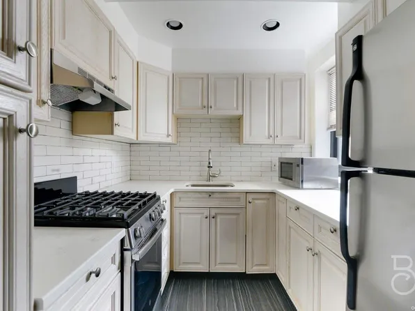 22-46 79th Street #3B, East Elmhurst, NY 11370