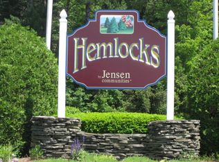 1 Brookfield Dr, Tilton, NH 03276