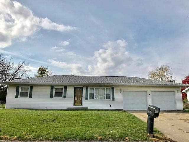 1st image of 55 Oakwood Dr