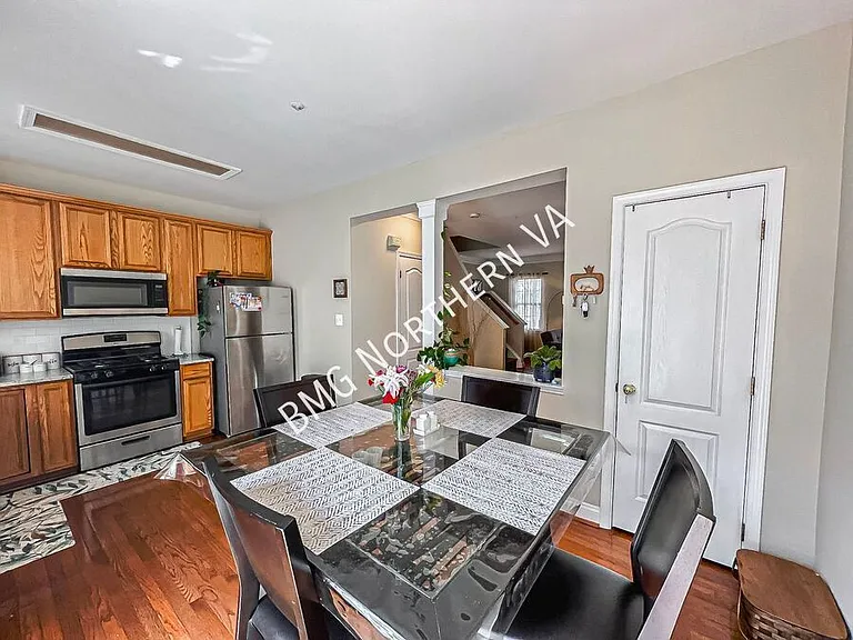 110 Cahill Dr — Photo 7