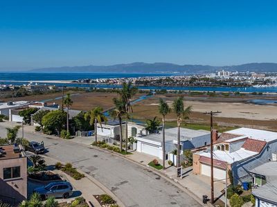 8128 Billowvista Dr, Playa Del Rey, CA, 90293