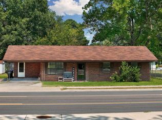 680 E German Ln, Conway, AR 72032