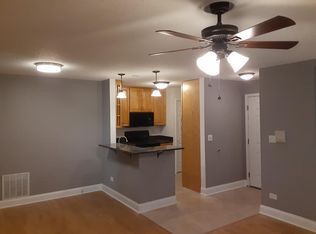 1915 N Hicks Rd APT 207, Palatine, IL