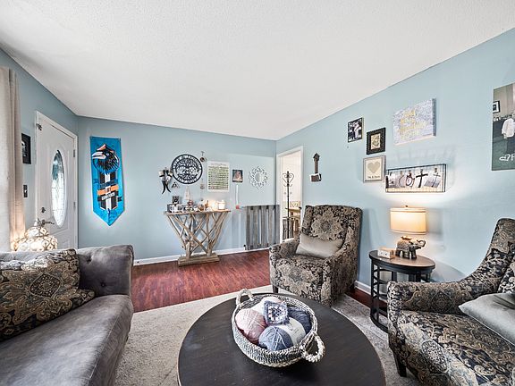 4th image of 509 Rotary Hills Ct