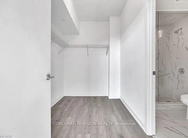 55 Duke St W #2508 — Photo 10
