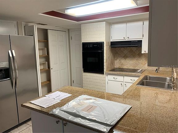 4th image of 3613 Beacon Square Dr