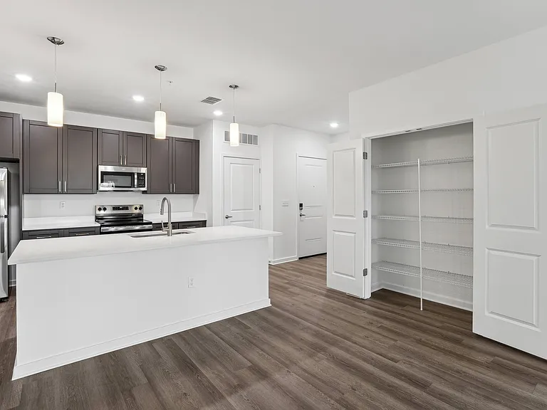 Revello Apartments — Photo 49