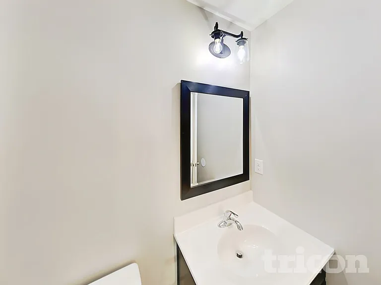 1845 Belle Arbor Dr — Photo 16