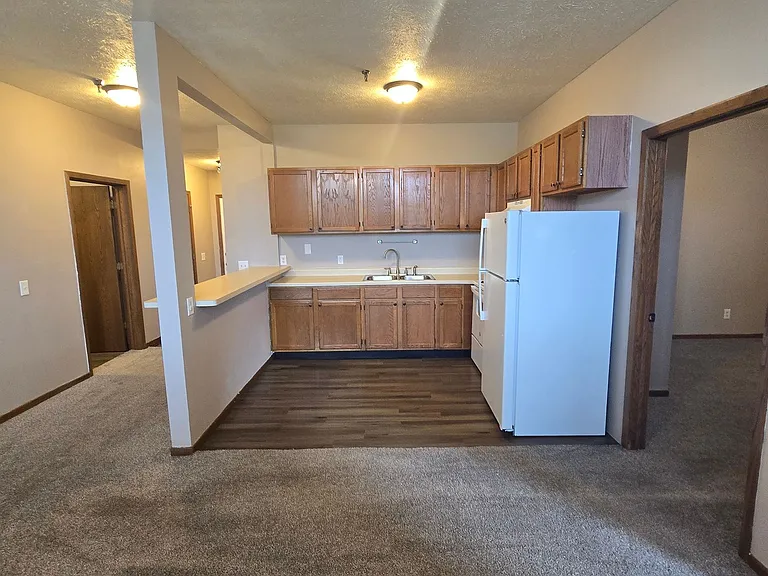 Come Home to Peterson Square Apartments — Photo 7