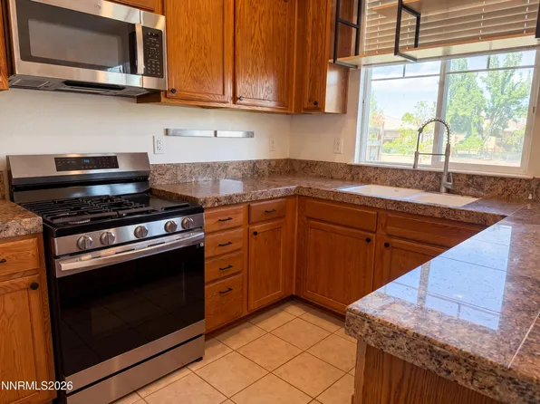 3860 Dominus Dr, Sparks, NV 89436