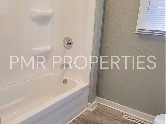 5th image of 918 S 16th St