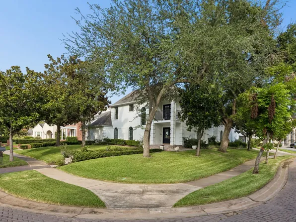 45 Clansmoor Ct