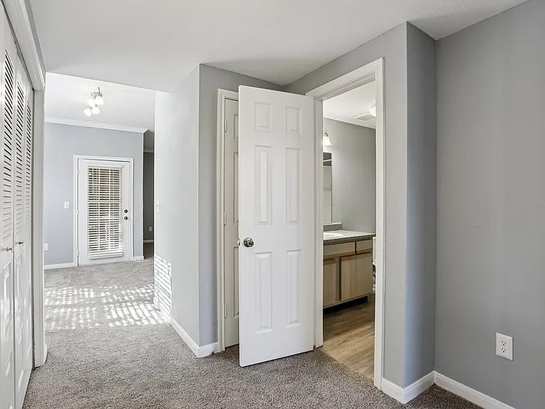 Pinnacle Heights — Photo 17