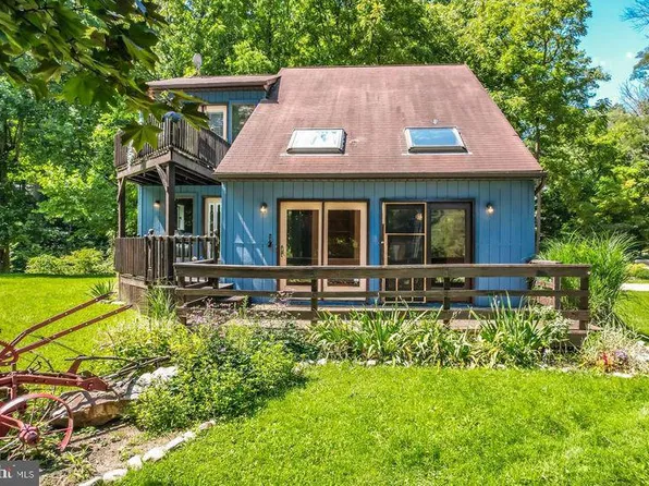 1300 Airport Rd, Coatesville, PA 19320