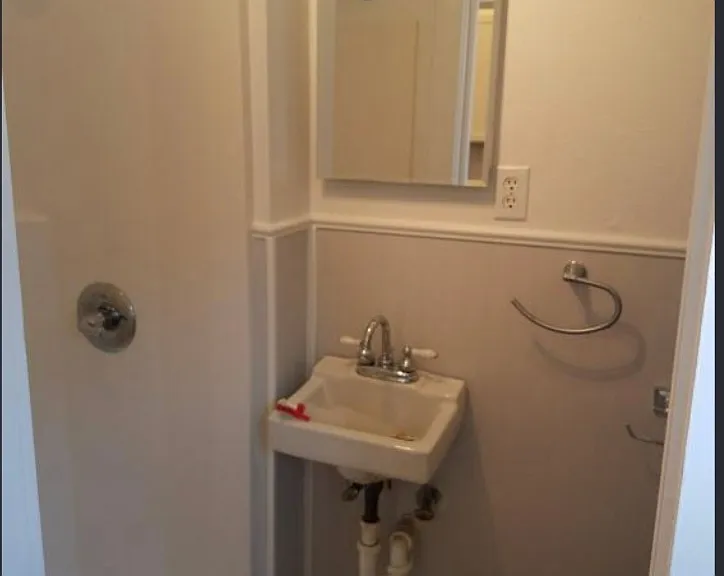 White Oak Dr — Photo 9