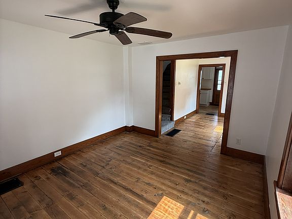 5th image of 18 W Main St