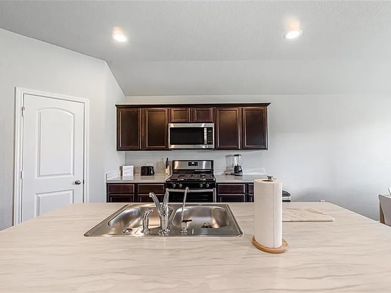 5126 Moravia Ln — Photo 7