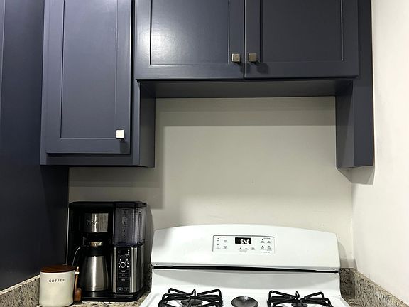 5th image of 851 W San Ysidro Blvd Unit 7