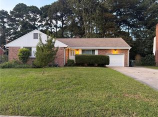 4 Bramston Dr, Hampton, VA 23666